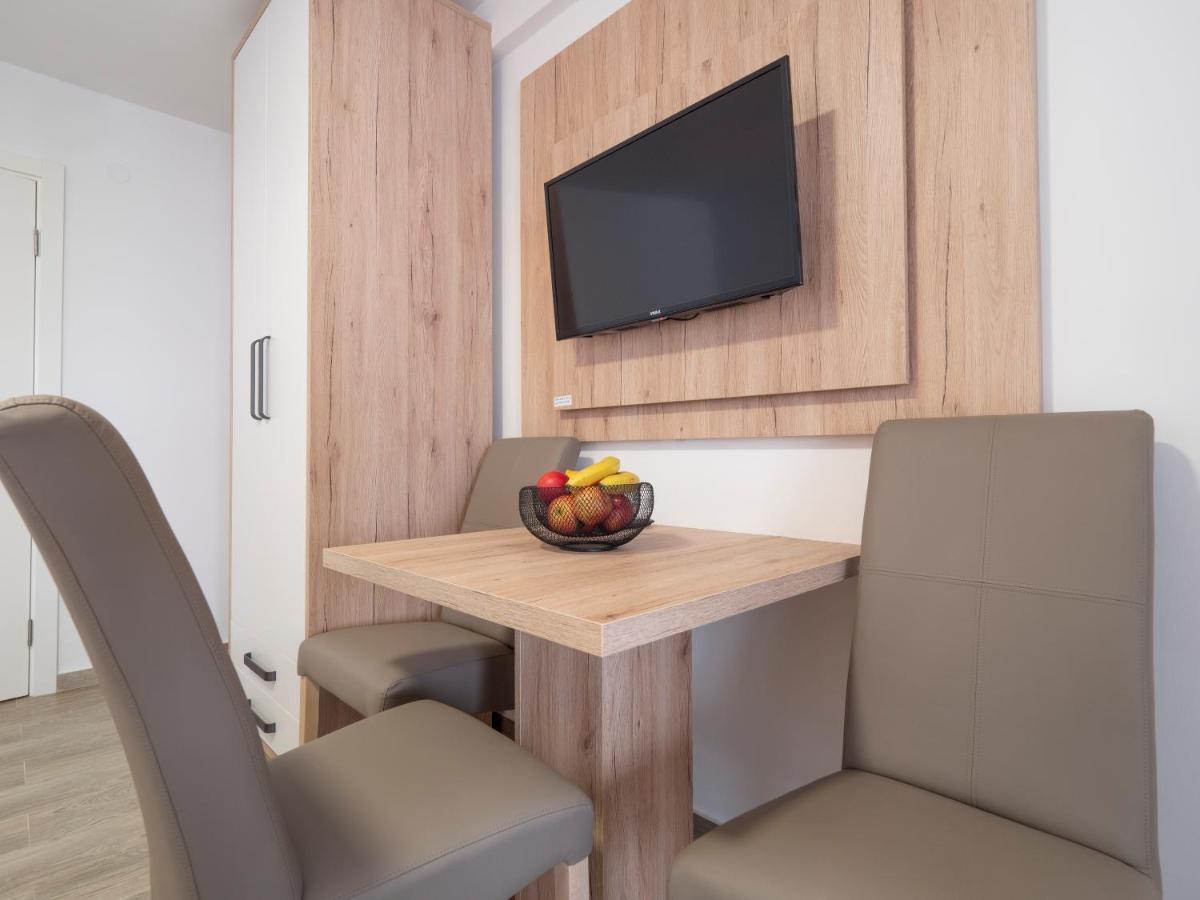 Studio Apartments Marea 2 Budva Bagian luar foto
