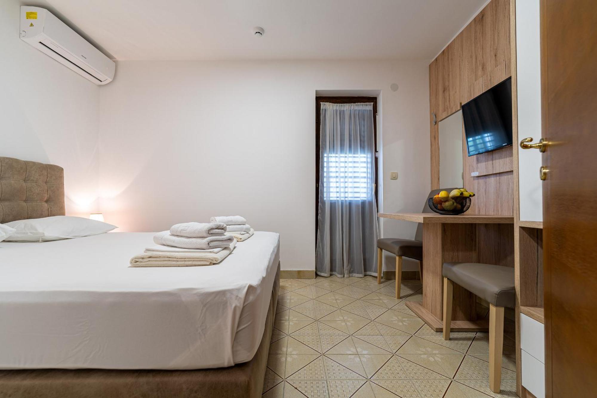 Studio Apartments Marea 2 Budva Ruang foto
